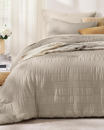 CASAAGUSTO Full Size Comforter Set, 7 Pieces Oatmeal Seersucker Bed in a Bag Full Size Soft All Seasons, Bedding Sets Full with Comforter, Flat Sheet, Fitted Sheet, 2 Pillow Shams, 2 Pillowcases - LeafyLoom