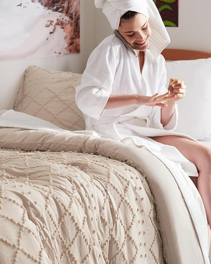 Bedsure Twin/Twin XL Comforter Set - Warm Tan Boho Twin Extra Long Comforter Set for College, Shabby Chic Dorm Bedding Set, 2 Pieces Modern Farmhouse Bed Set, includes 1 Pillow Sham - LeafyLoom