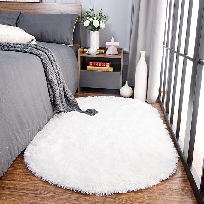 Noahas Ultra Soft Fluffy Bedroom Rugs 2.6' X 5.3',Cream White Rugs for Bedroom,Cute Rugs for Dorm Room,Kids Room Carpet,Modern Shaggy Area Rugs Home Decor - LeafyLoom
