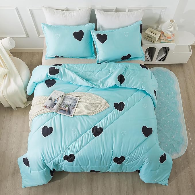 Love Pattern Girls Comforter Set Queen Size, Sky Blue Cute Love Heart Print Comforter Bedding Set for All Seasons, Geometric Soft Microfiber 3 Pieces Comforter Set with Pillowcases - LeafyLoom