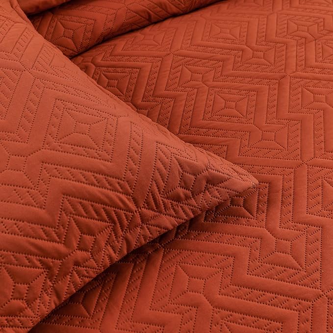 WONGS BEDDING Burnt Orange Comforter Set Queen Size(90“×90”), Terracotta Boho Geometric Textured Bedding Comforter Sets - 3 Pieces Soft Microfiber Ultrasonic Bedding with 2 Pillowcases - LeafyLoom