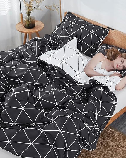 Black & White Comforter Bed in a Bag King for Kids Adults, 3Pcs Reversible Geometric Bedding Set with 2 Pillow Shams for All Seasons (King,104x90inches) - LeafyLoom