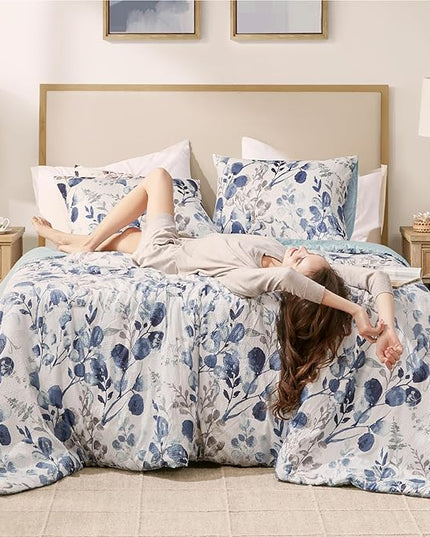 Codi Floral Queen Comforter Set for Womens, Spring Lavender Bedding Sets with Soft Seersucker 3pcs - 1 Flower Comforters and 2 Pillows Case, Blue - LeafyLoom