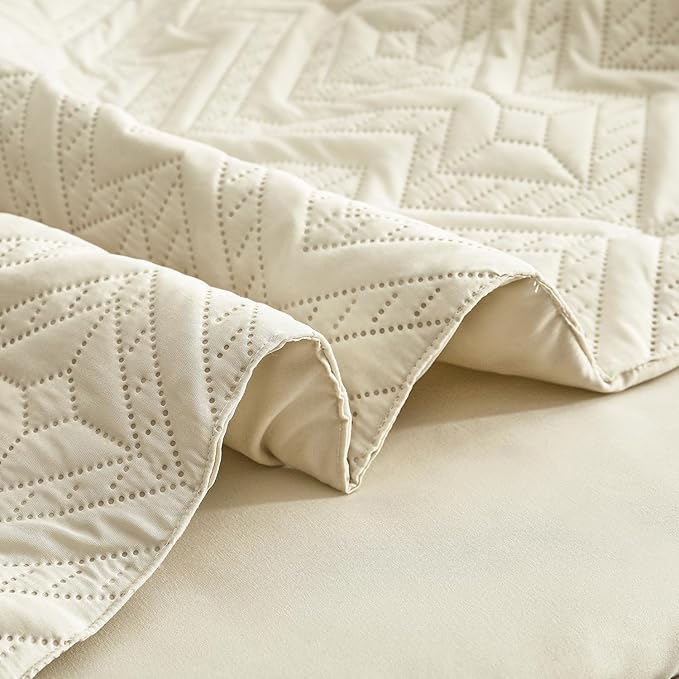 WONGS BEDDING Beige Comforter Set Queen Size(90"×90"), Reversible Boho Geometric Textured Bedding Comforter Sets - 3 Pieces Soft Microfiber Ultrasonic Bedding with 2 Pillowcases - LeafyLoom