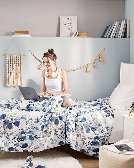 Codi Floral Twin Comforter Set for Teen Girls, Spring Lavender Bedding Sets with Soft Seersucker 2pcs - 1 Flower Comforters and 1 Pillows Case, Blue - LeafyLoom