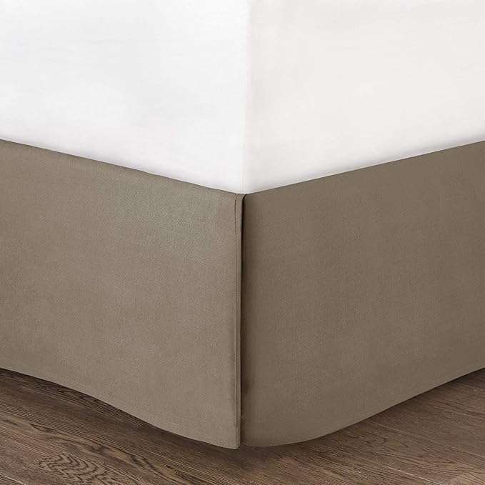 Madison Park Odette Cozy Comforter Set Jacquard Damask Medallion Design - Modern All Season, Down Alternative Bedding, Shams, Decorative Pillow, King(104 in x 92 in), Tan 8 Piece - LeafyLoom