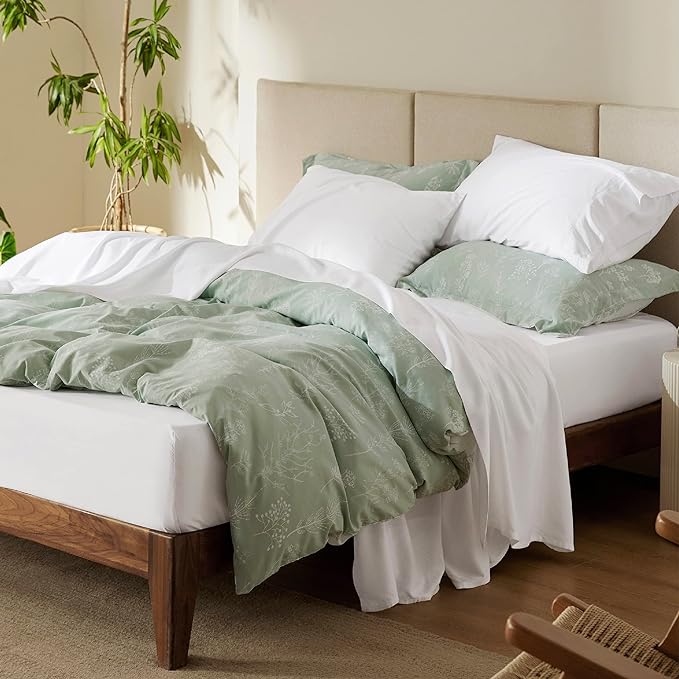 Bedsure Queen Sheets, Rayon Derived from Bamboo, Queen Cooling Sheet Set, Deep Pocket Up to 16", Breathable & Soft Bed Sheets, Hotel Luxury Silky Bedding Sheets & Pillowcases, White - LeafyLoom