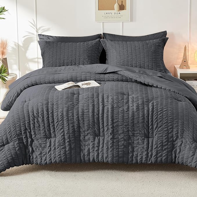 HYMOKEGE Seersucker King Size Comforter Set 3 Pieces, Lightweight Comforter Sets for Bedding, Bed Set with 1 All Season Soft Down Alternative Comforter and 2 Pillow Shams, Dark Grey - LeafyLoom
