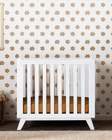 DaVinci Otto 3-in-1 Convertible Mini Crib with 4" Mattress in White, Greenguard Gold Certified - LeafyLoom
