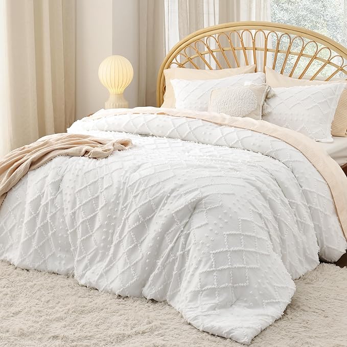 Bedsure Oversized King Comforter - White Comforter Set, Boho Tufted Shabby Chic Bedding Comforter Set, 3 Pieces Farmhouse Bed Set for All Seasons, Fluffy Soft Bedding Set with 2 Pillow Shams - LeafyLoom