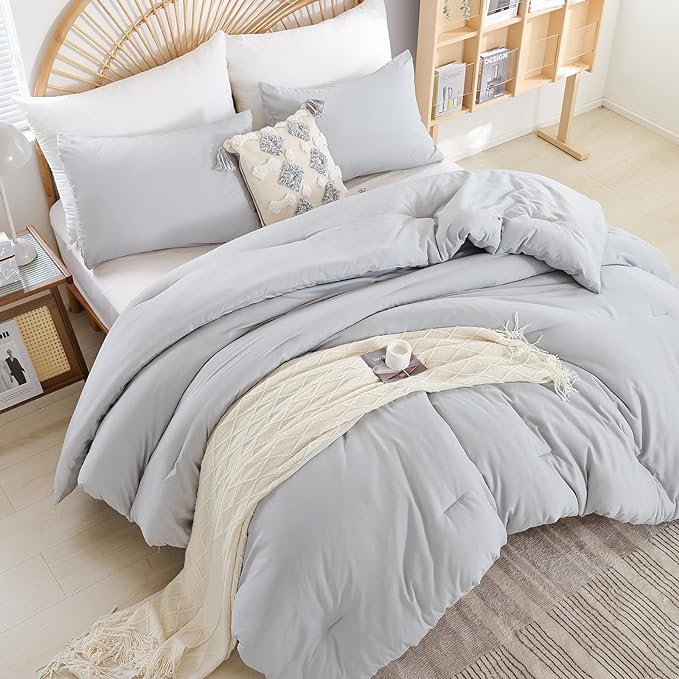 Light Grey Comforter Set King Size - 3 Pieces Lightweight Grey Solid Bedding Set - All Season Fluffy Microfiber Bed Set (1 Comforter, 2 Pillowcases) - LeafyLoom