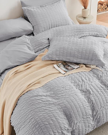 HYMOKEGE Seersucker King Size Comforter Set 3 Pieces, Lightweight Comforter Sets for Bedding, Bed Set with 1 All Season Soft Down Alternative Comforter and 2 Pillow Shams, Light Grey - LeafyLoom