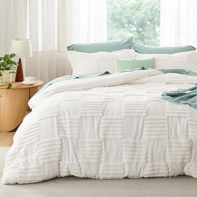 Bedsure Queen Comforter Set Cream White, Boho Tufted Bedding Comforter Set, Grande Checkered Farmhouse Shabby Chic Bed Set, 3 Pieces, 1 Plaid Geometric Comforter and 2 Pillow Shams - LeafyLoom