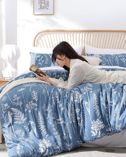 JANZAA Comforters Queen Size Queen Comforter Blue Bedding Cute Floral Bed Set, Lightweight Soft Botanical Flower Comforter and 2 Pillow Cases All Season - LeafyLoom