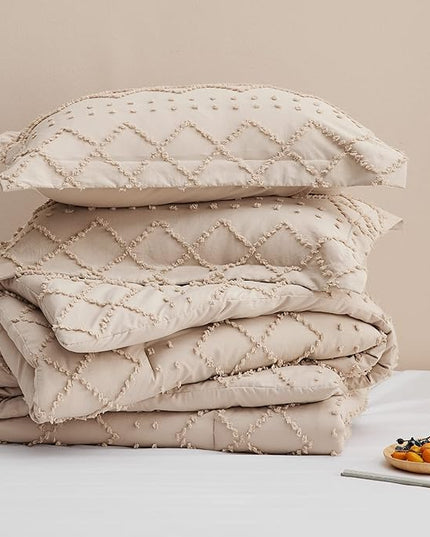 Bedsure Queen Comforter Set - Warm Tan Boho Tufted Shabby Chic Bedding Comforter Set, 3 Pieces Vintage Farmhouse Bed Set for All Seasons, Fluffy Soft Bedding Set with 2 Pillow Shams - LeafyLoom