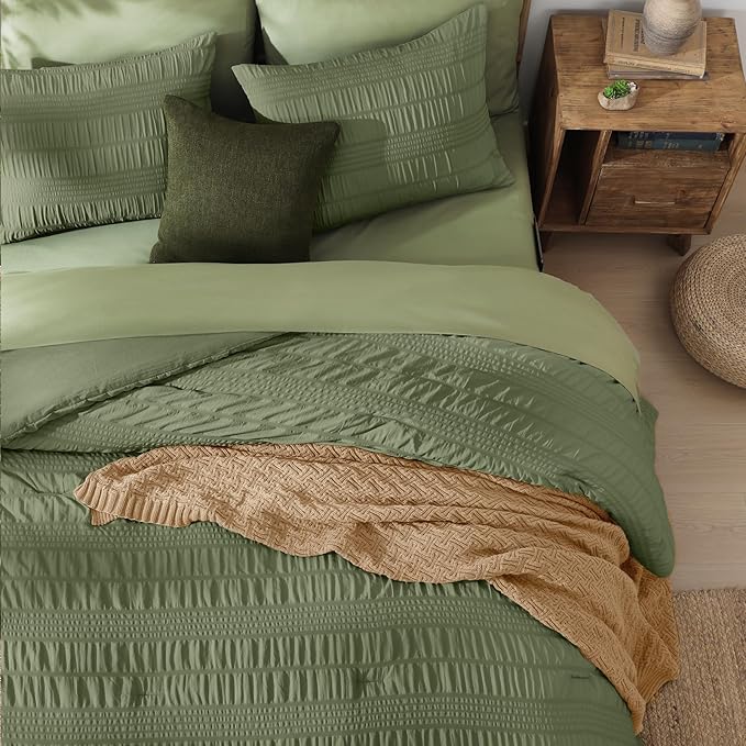 CASAAGUSTO Twin XL comforter Set, 5 Pieces Olive Green Seersucker Bed in a Bag Twin XL Soft All Seasons, Twin XL Bedding Sets with Comforter, Flat Sheet, Fitted Sheet, 1 Pillow Sham, 1 Pillowcase - LeafyLoom