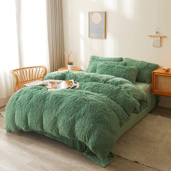 FOPPA Green Plush Comforter Cover Set Queen - Ultra Soft Faux Fur Green Bedding Sets 3 Pieces (1 Fluffy Duvet Cover + 2 Shaggy Pillow case) Fluffy Bed Set (Green, Queen) - LeafyLoom
