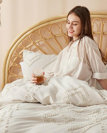 Bedsure Boho Comforter Set Full - Beige Tufted Bedding Comforter Set, 3 Pieces Farmhouse Shabby Chic Embroidery Bedding Set, Soft Geometric Pattern Comforter for All Seasons - LeafyLoom