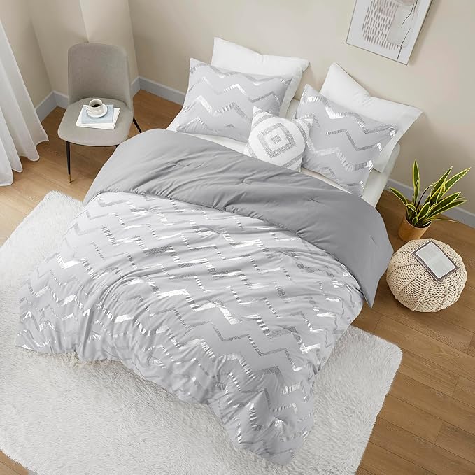 Codi Grey Queen Comforter Set, Silver Print Bedding Sets for Queen Size Bed - 4 Piece includes 1 Queen/Full Comforter with 1 Decorative Pillow and 2 Pillow Cases - All Season Warm - LeafyLoom
