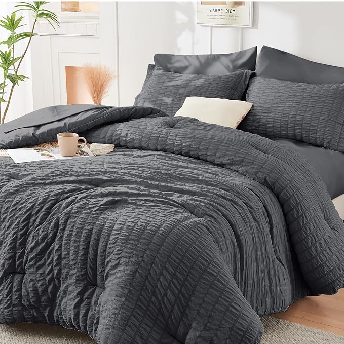 HYMOKEGE Seersucker Twin Comforter Set 3 Pieces, Lightweight Comforter Sets for Bedding, Bed Set with 1 All Season Soft Down Alternative Comforter and 2 Pillow Shams, Dark Grey - LeafyLoom