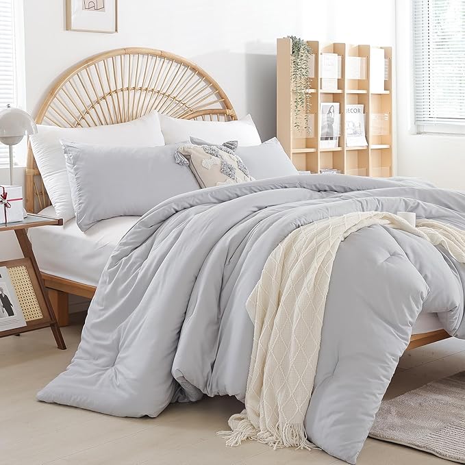 Grey Comforter Queen Size 3PCS Light Grey Comforter with 2 Pillowcases - Ligtweight Soft Solid All Season Queen Comforter Bed Set - Boho Aesthetic Bedding Set for Men and Women - LeafyLoom