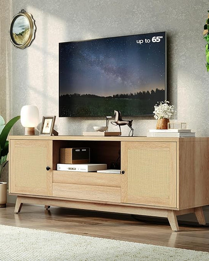 HOOBRO Rattan TV Stand for up to 65 inches TV, Large Boho Media TV Console with Charging Station, Mid Century Entertainment Center with Drawer and Adjustable Shelves for Living Room, Natural NL24UDS01 - LeafyLoom