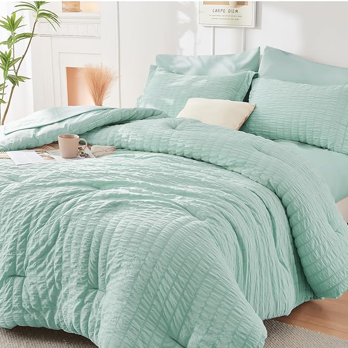 HYMOKEGE Seersucker Twin Comforter Set 3 Pieces, Lightweight Comforter Sets for Bedding, Bed Set with 1 All Season Soft Down Alternative Comforter and 2 Pillow Shams, Sage Green - LeafyLoom