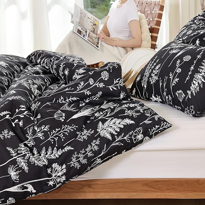 JANZAA Queen,3 PCS Floral Comforter Set with Comforter, Black, Soft Microfiber Bedding Set with 2 Pillow Cases - LeafyLoom