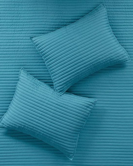 Madison Park Marina Comforter Quilt Combo Set - Modern Luxury Design, All Season Down Alternative Bedding, Matching Shams, Decorative Pillows, Full/Queen(90"x90"), Aqua 8 Piece - LeafyLoom