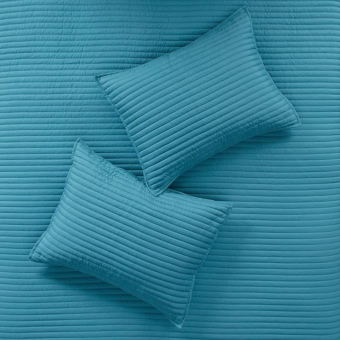 Madison Park Marina Comforter Quilt Combo Set - Modern Luxury Design, All Season Down Alternative Bedding, Matching Shams, Decorative Pillows, Full/Queen(90"x90"), Aqua 8 Piece - LeafyLoom