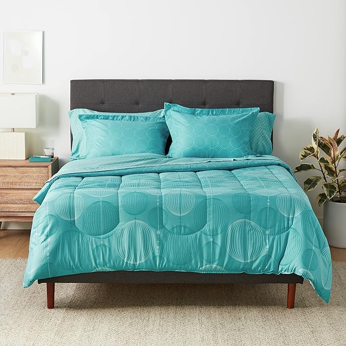 Amazon Basics Lightweight Microfiber Bed-in-a-Bag Comforter 7-Piece Bedding Set, Full/Queen, Industrial Teal, Geometric - LeafyLoom
