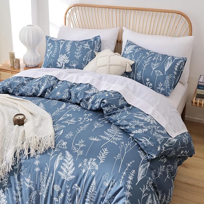 JANZAA Comforters Queen Size Queen Comforter Blue Bedding Cute Floral Bed Set, Lightweight Soft Botanical Flower Comforter and 2 Pillow Cases All Season - LeafyLoom