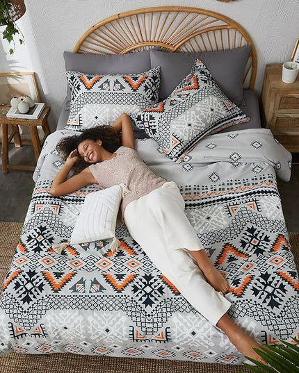 CASAAGUSTO Full Comforter Set, 8 Pieces Orange Boho Comforter Set, Microfiber Cozy Bohomian Bedding Set with Decor Pillow, Lightweight Breathable for All Seasons - LeafyLoom