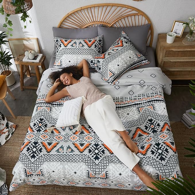 CASAAGUSTO King Comforter Set, 8 Pieces Gray Orange Boho Comforter Set, Microfiber Cozy Bohomian Bedding Set with Decor Pillow, Lightweight Breathable for All Seasons - LeafyLoom