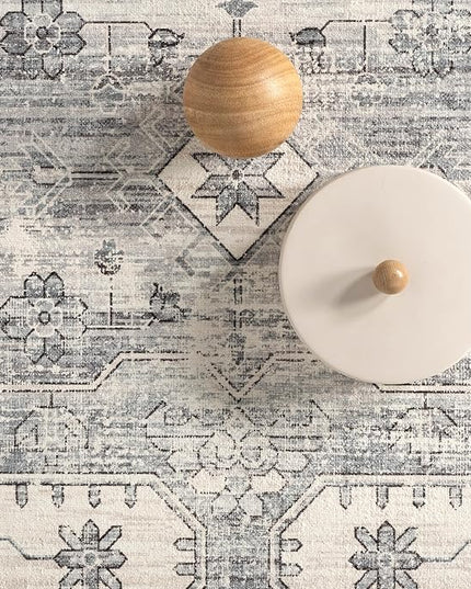 nuLOOM 4x6 Machine Washable Rain Haven Vintage Medallion Area Rug, Light Grey, Traditional Faded Design, Non-Slip Backing, Stain Resistant, For Bedroom, Dining Room, Living Room, Kitchen - LeafyLoom