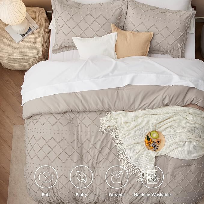 Bedsure California King Comforter Set - Linen Comforter, Boho Tufted Shabby Chic Bedding Comforter Set, 3 Pieces Vintage Farmhouse Bed Set for All Seasons, Fluffy Bedding Set with 2 Pillow Shams - LeafyLoom