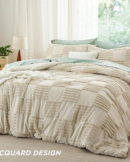 Bedsure Queen Size Comforter Set Linen, Boho Tufted Bedding Comforter Set, Grande Checkered Farmhouse Shabby Chic Bed Set, 3 Pieces, 1 Plaid Geometric Comforter and 2 Pillow Shams - LeafyLoom