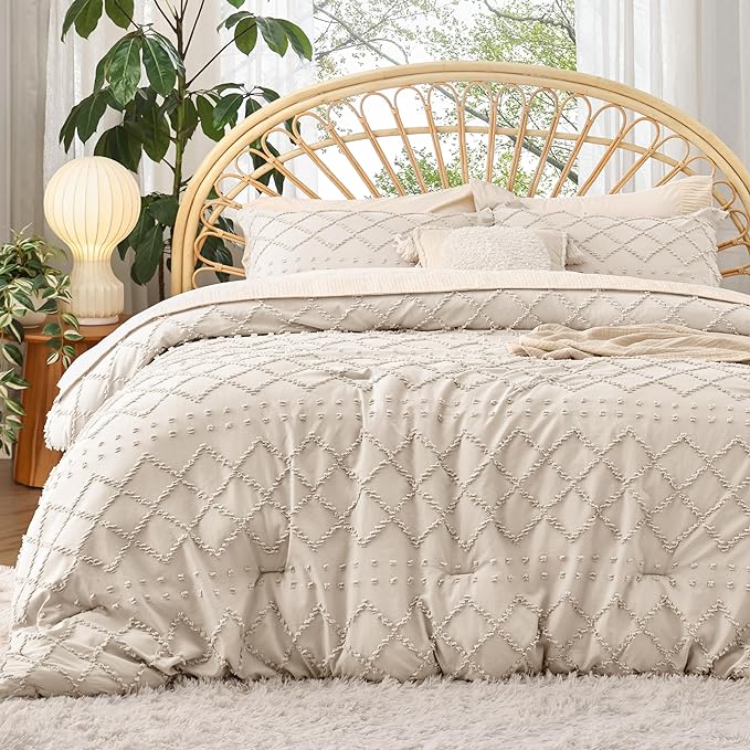 Bedsure King Size Comforter Set - Beige Comforter, Boho Tufted Shabby Chic Bedding Comforter Set, 3 Pieces Vintage Farmhouse Bed Set for All Seasons, Fluffy Soft Bedding Set with 2 Pillow Shams - LeafyLoom