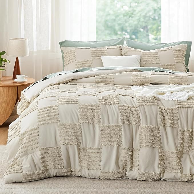 Bedsure Queen Size Comforter Set Linen, Boho Tufted Bedding Comforter Set, Grande Checkered Farmhouse Shabby Chic Bed Set, 3 Pieces, 1 Plaid Geometric Comforter and 2 Pillow Shams - LeafyLoom