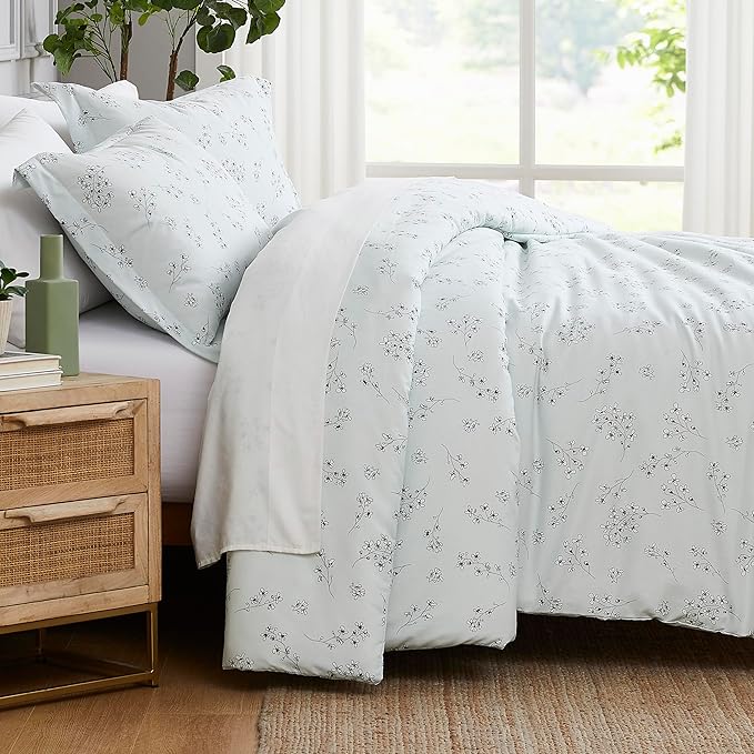 Southshore Fine Living, Inc. 3-Piece Full/Queen Comforter Set, Down Alternative All-Season Floral Comforter with Matching Shams, Soft Flowered Bedspread, Full or Queen Bedding, Sweet Florals Blue - LeafyLoom