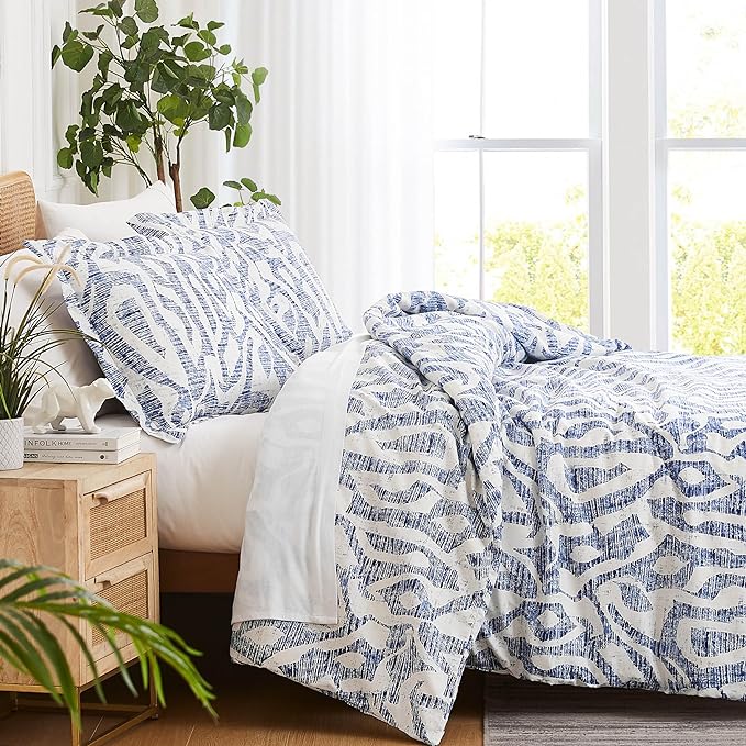 Southshore Fine Living, Inc. Oversized King Comforter Bedding Set, Down Alternative filling, modern Abstract bedding set, King/Cal King Comforter & Matching Shams, Blue Khari - LeafyLoom