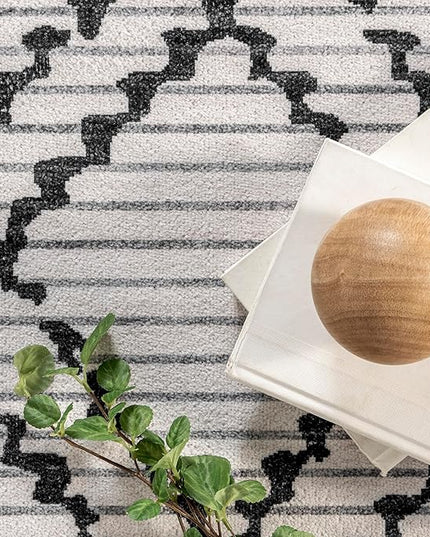 nuLOOM Leo Geometric Striped Machine Washable Ultra Thin Area Rug, 8' x 10', Ivory - LeafyLoom