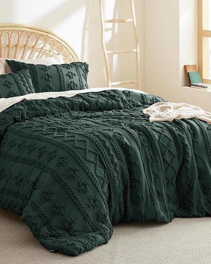Bedsure Tufted Boho Comforter Set Queen - Dark Emerald Green Boho Bedding Comforter Set, 3 Pieces Farmhouse Shabby Chic Embroidery Bed Set, Soft Jacquard Comforter for All Seasons - LeafyLoom
