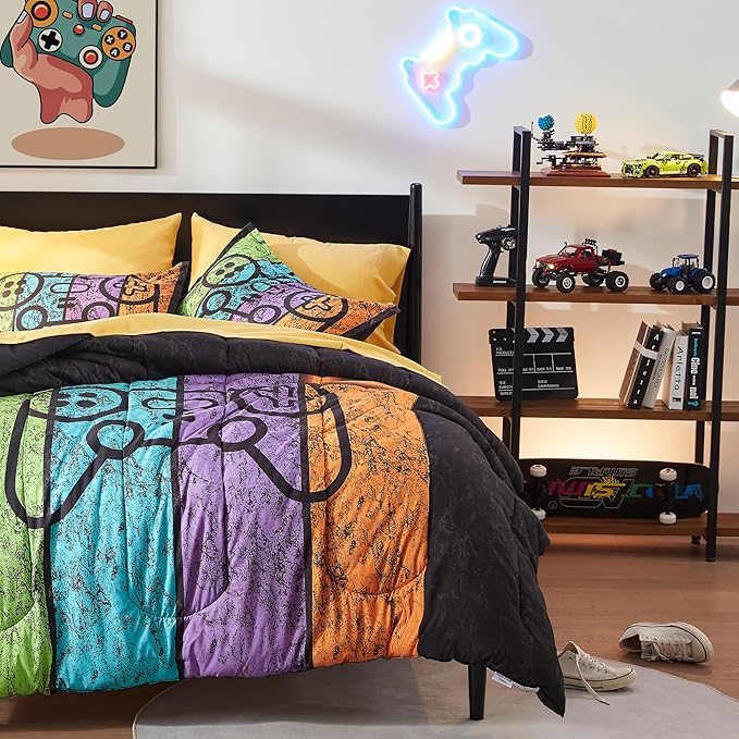 SLEEP ZONE Kids Twin Bedding Comforter Set - Super Cute Game Bedding Set for Boys, Girls, Teens - 5 Pieces Set with Comforter, Sheet, Pillowcase & Sham (Game Night) - LeafyLoom