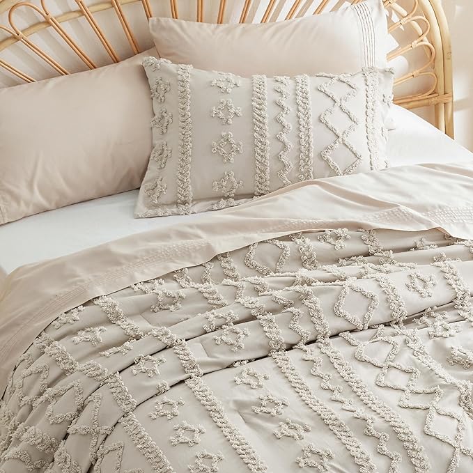 Bedsure Tufted Boho Comforter Set California King - Linen Boho Bedding Comforter Set, 3 Pieces Farmhouse Shabby Chic Embroidery Bed Set, Soft Jacquard Comforter for Women Men Girls - LeafyLoom