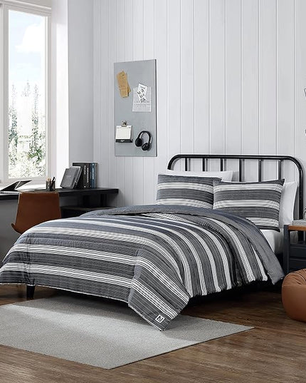 Nautica- King Comforter Set, Reversible Bedding with Matching Sham(s), Casual Home Decor (Craver Black, King) - LeafyLoom