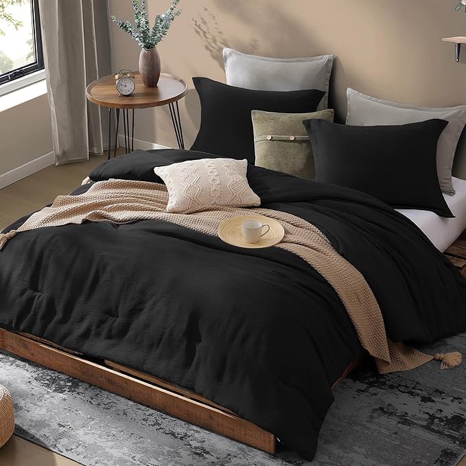 Black King Size Comforter set, Lightweight Comforter for Crinkle Design King Bedding Set, Bed Sets King 3 Piece with Minimalist Comforter & Shams (King, 102"x90") - LeafyLoom
