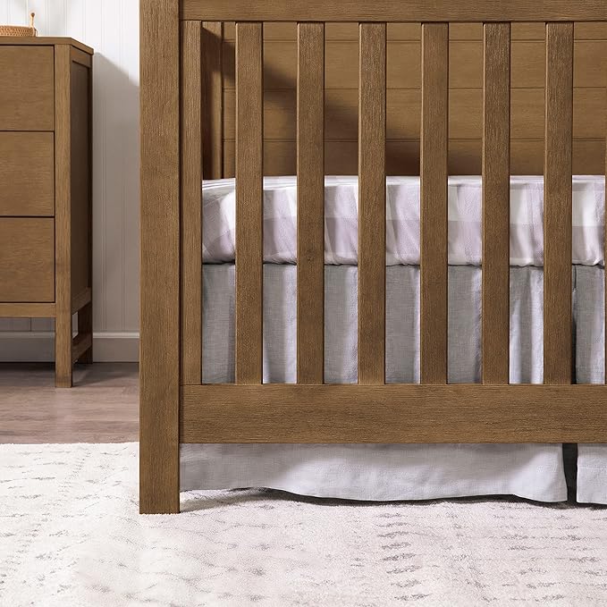 DaVinci Fairway 4-in-1 Convertible Crib in Stablewood, Greenguard Gold Certified - LeafyLoom