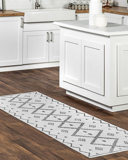 nuLOOM Celesta Bohemian Trellis Machine Washable Ultra Thin Runner Rug, 2' 6" x 8', Ivory - LeafyLoom