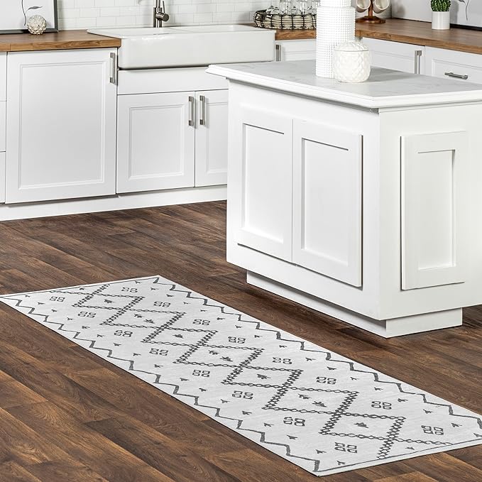 nuLOOM Celesta Bohemian Trellis Machine Washable Ultra Thin Runner Rug, 2' 6" x 8', Ivory - LeafyLoom